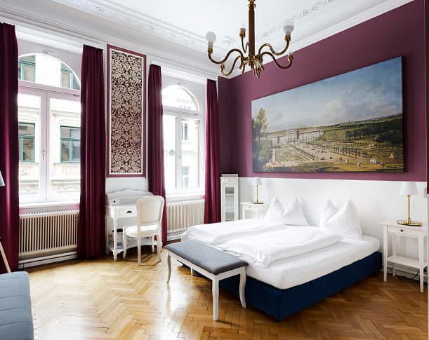 Hotel Columbia