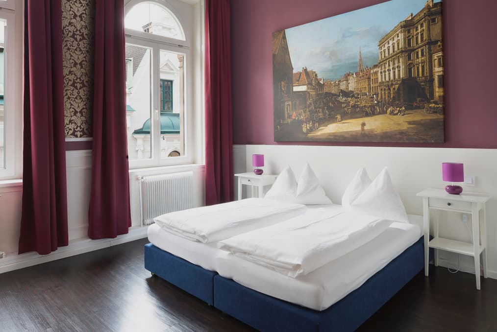 Hotel Columbia